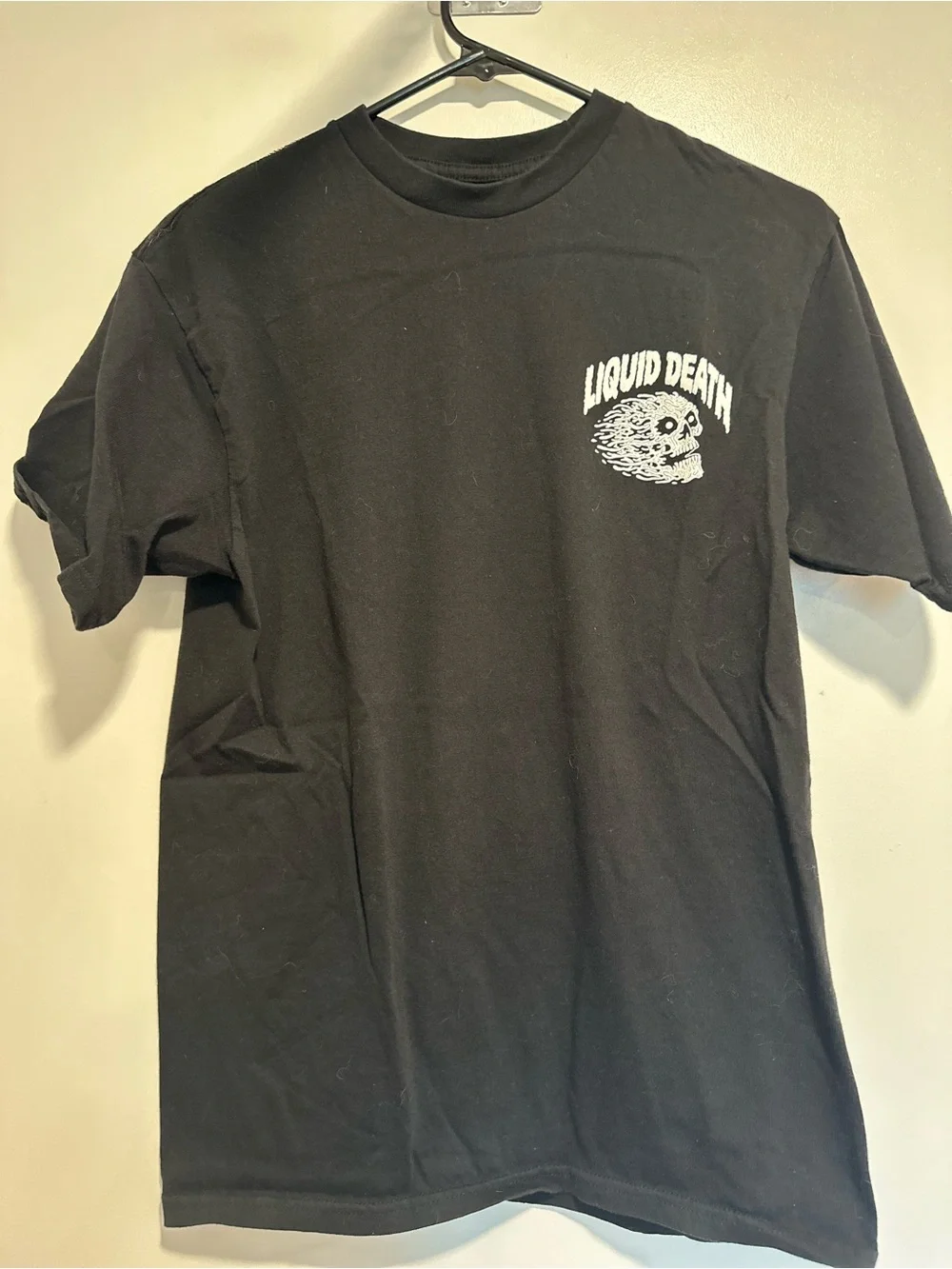 Liquid Death Sz:M Instant Death black/ white Melting Flaming Skull graphic Tee.